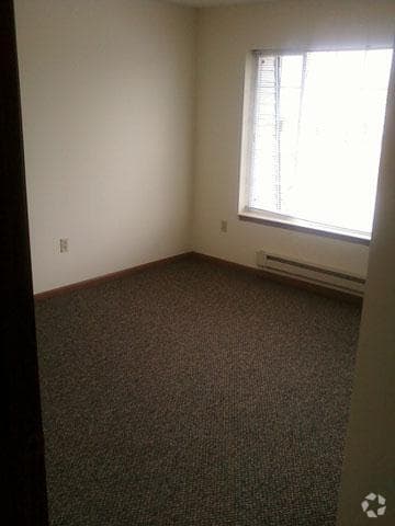 Bedroom - Lakeview Meadow Apartments