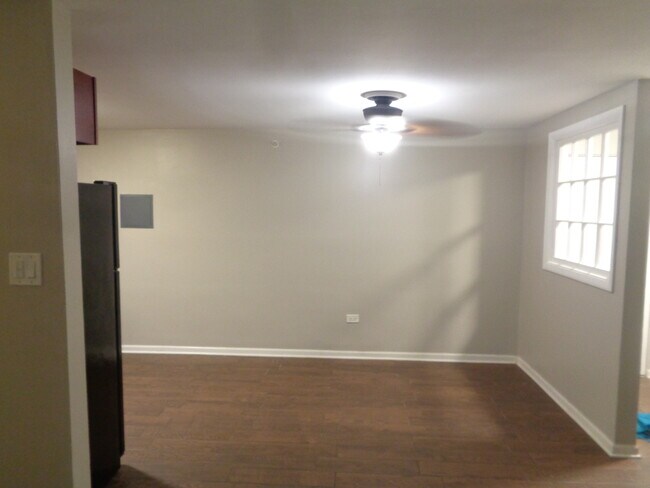 Building Photo - 10205 86th Terrace
