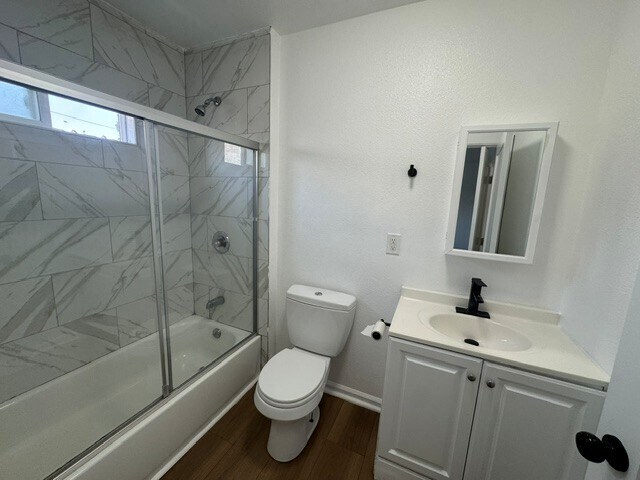 Building Photo - 751 E 76th Pl
