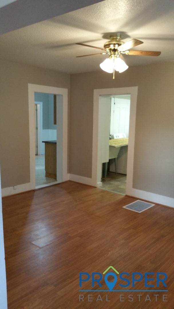 Building Photo - 5 Bedroom House with a Nice Big Yard - Ava...