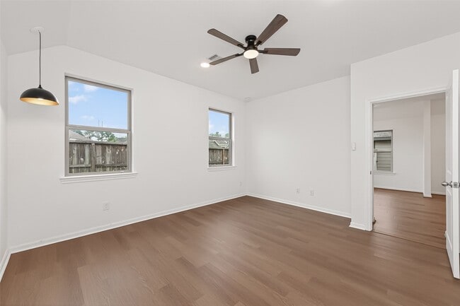 Building Photo - 1410 Cecilia Vines Dr