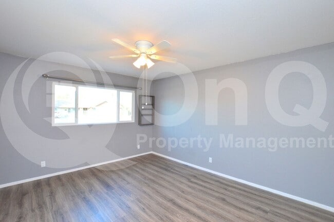 Building Photo - 1305 E Downing St