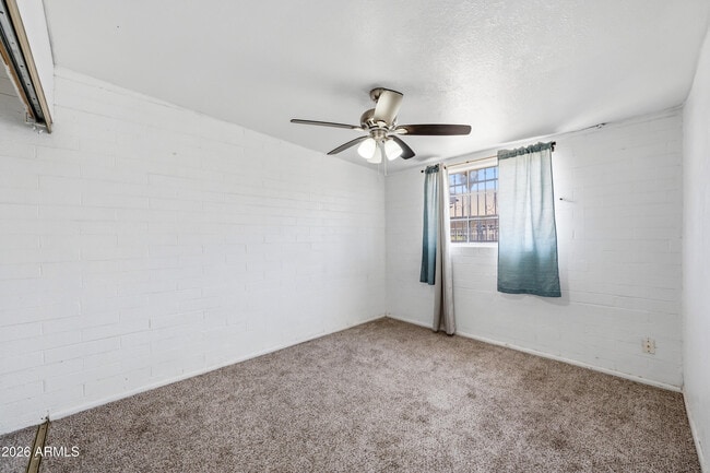Building Photo - 3905 W Almeria Rd
