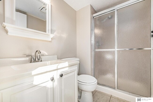 Building Photo - 3105 Mirror Cir