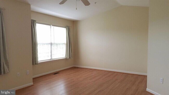 Building Photo - 5208 Duke Ct