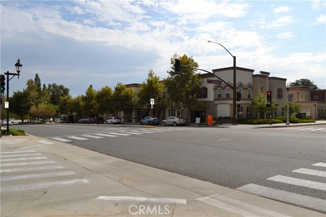 Building Photo - 149 E Commercial St