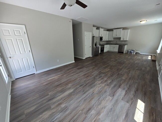 Building Photo - 814 Jackson Dr