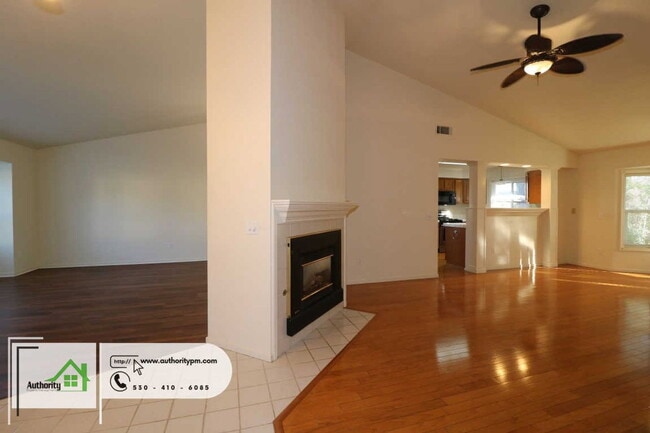 Building Photo - 2169 Sophy Pl