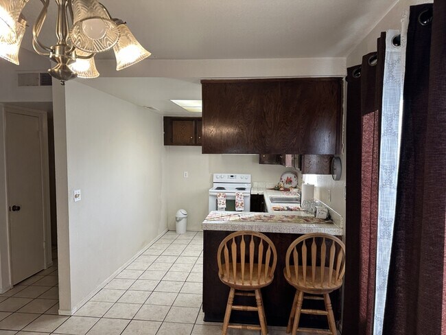 Building Photo - 2930 Whittier Ct