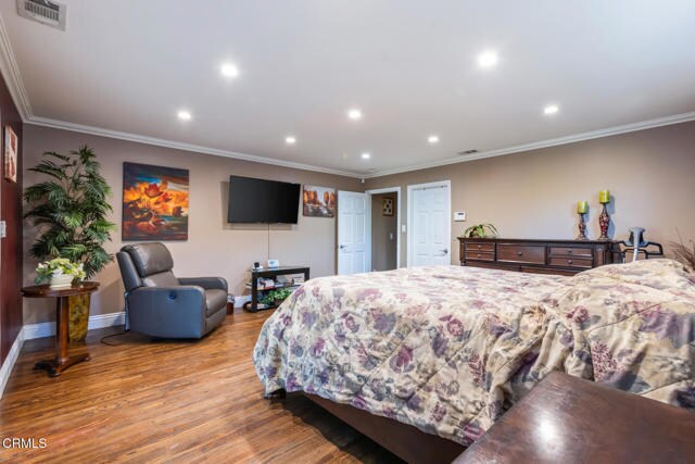 Building Photo - 4816 Indianola Way