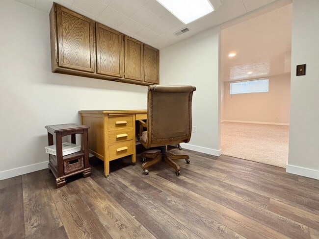 Building Photo - Renovated 3 Bed Home with Huge Yard & 2-Car Garage