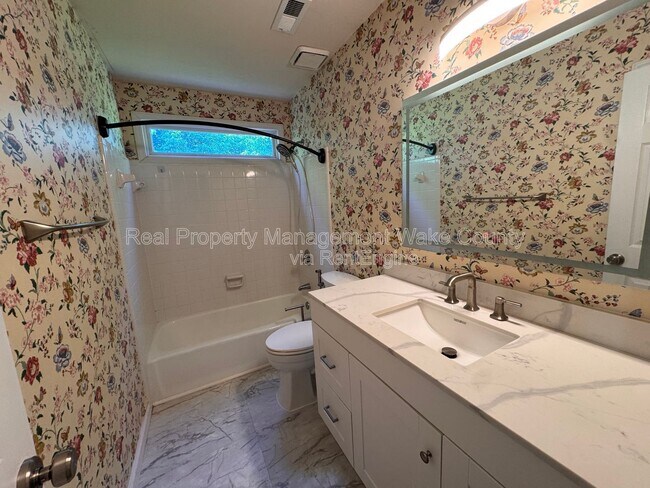 Building Photo - 102 Powder Mill Ct