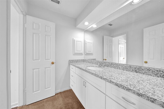 Building Photo - 4622 Grand Cayman Dr