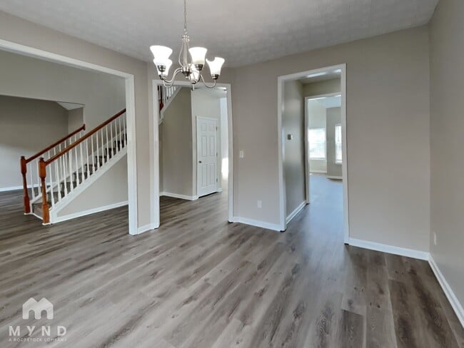 Building Photo - 3302 Summer Brooke Ln