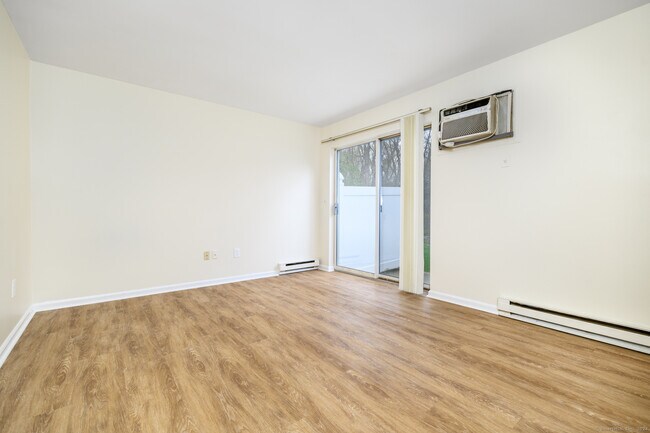 Building Photo - 2 A Jeanette Rd