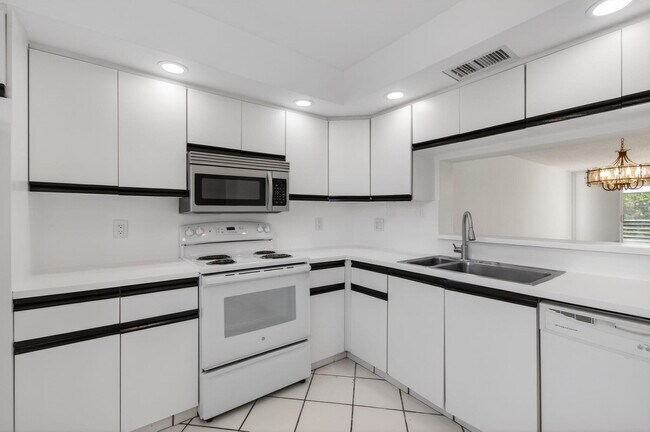 Building Photo - 3502 Bimini Ln