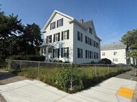 Building Photo - 376 Summer St
