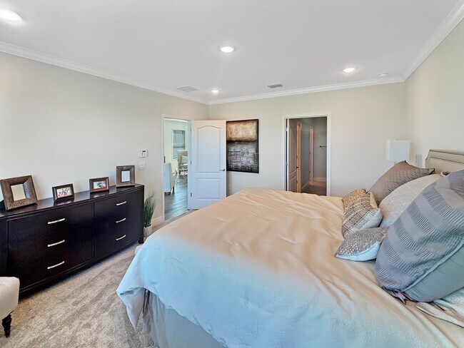 Building Photo - 9399 Serapis Wy