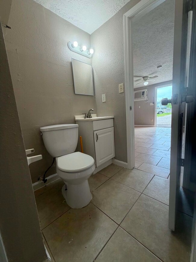 Building Photo - 5511 Avenue N 1/2 Rear