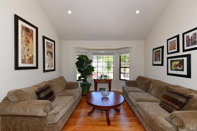 Building Photo - Stunning Four Bedroom Browns Valley Home f...