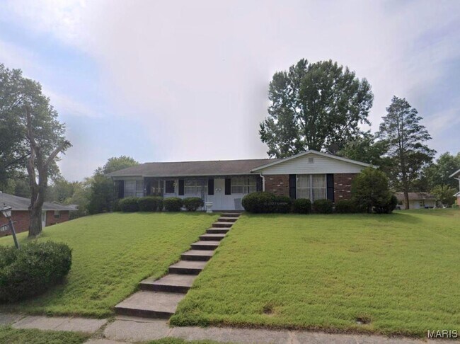 Primary Photo - 113 Derbyshire Dr
