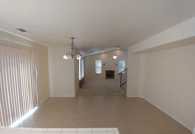 Building Photo - LARGE 3 BED 3 BATH HOUSE IN LAKE CALIFORNIA