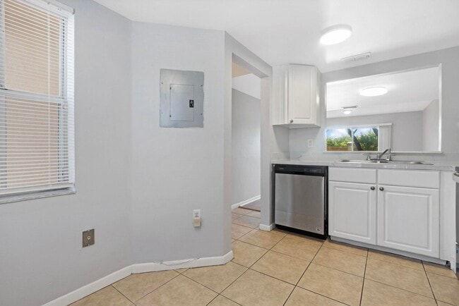 Building Photo - 4080 NW 90th Ave