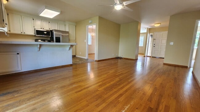 Building Photo - 1080 Maraschino Dr