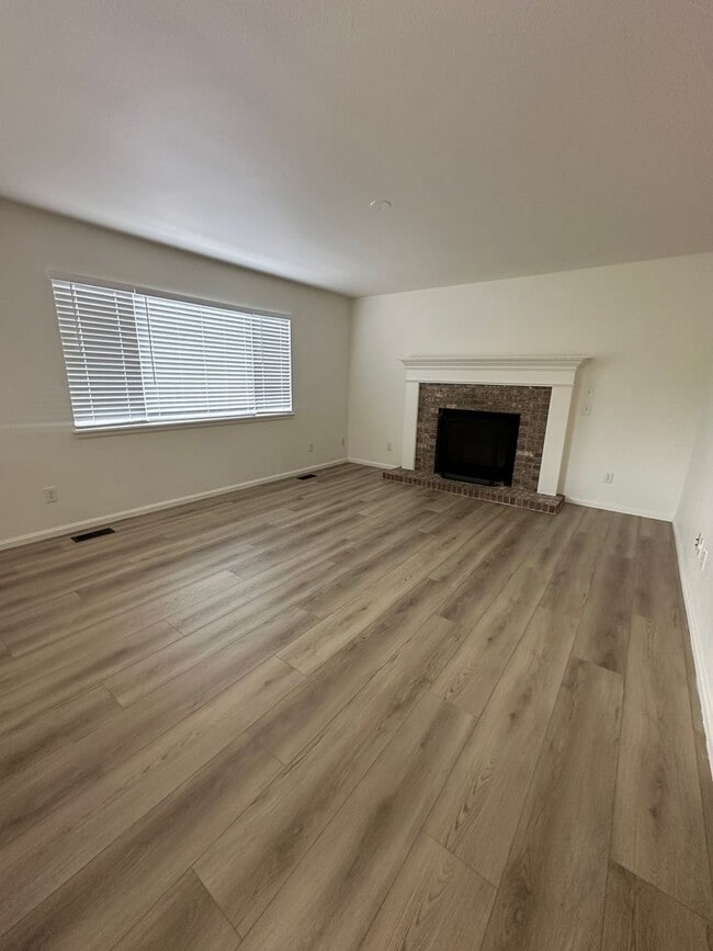 Building Photo - Beautiful Single Family House in Aurora