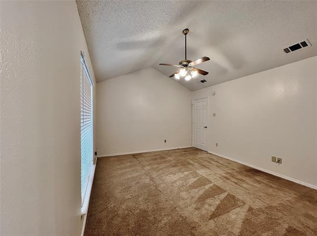 Building Photo - 906 Moore St