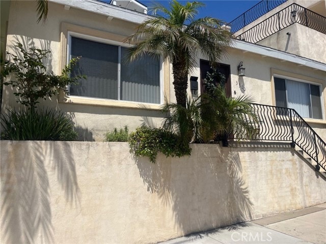 Building Photo - 3300 Seaview Ave
