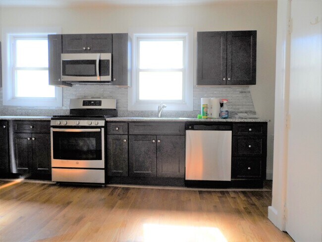 Primary Photo - 313 Cardinal Medeiros Ave