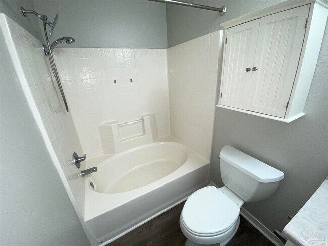 Building Photo - 10340 Chinaberry Ct