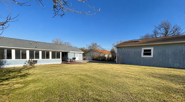 Building Photo - 8006 Wilnoty Dr