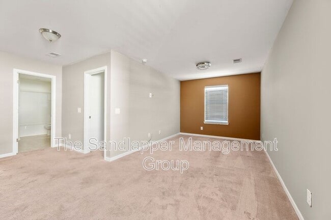 Building Photo - 1305 Wild Goose Trail