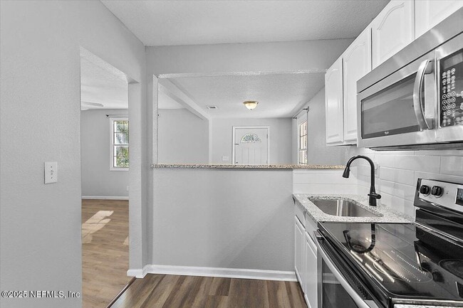 Building Photo - 5637 Bishop Ln