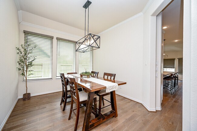 Building Photo - 30718 Parkside Passage Dr