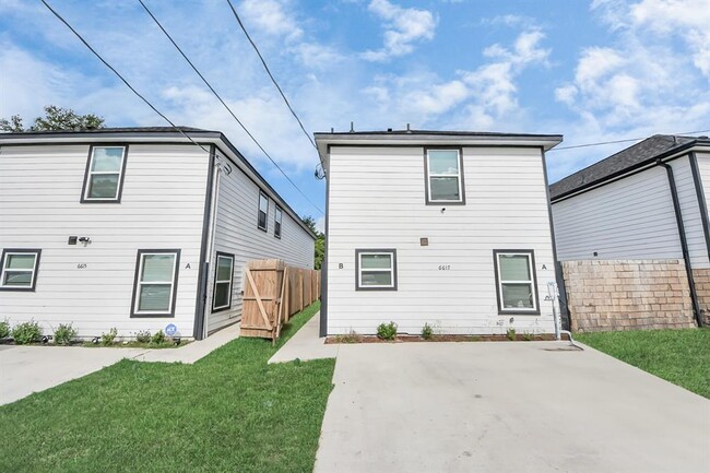 Building Photo - 6617 Bacher St
