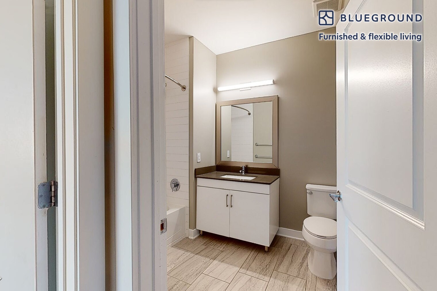 Building Photo - 240 E Shore Rd