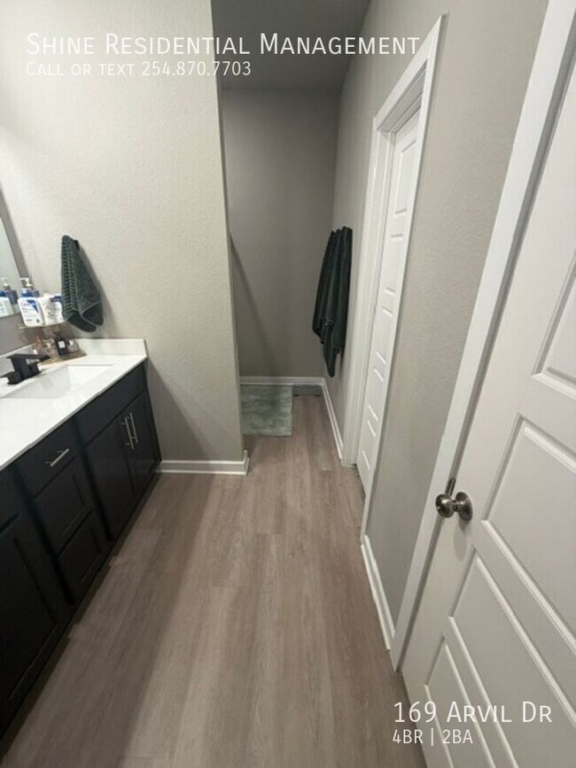 Building Photo - 169 Arvil Dr