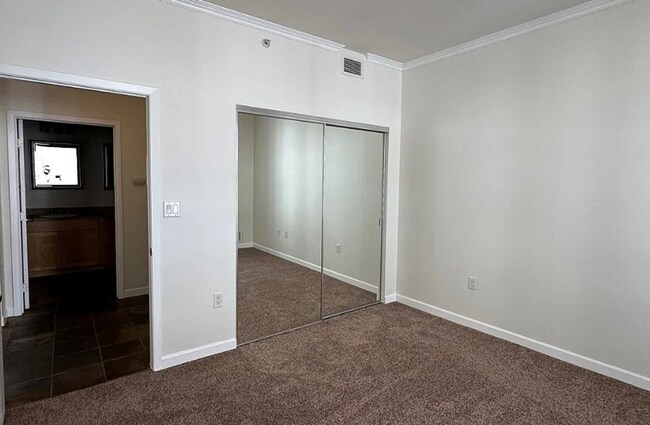 Building Photo - The Metrome One Bedroom, One Bath in the Heart of San Diego!
