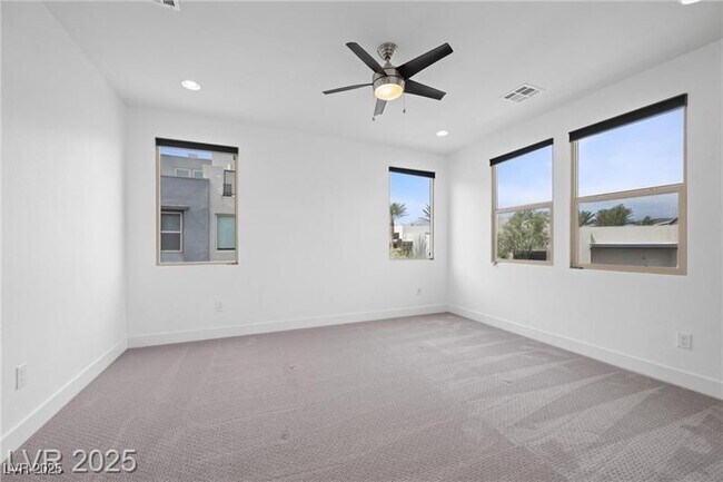 Building Photo - 11325 Gravitation Dr