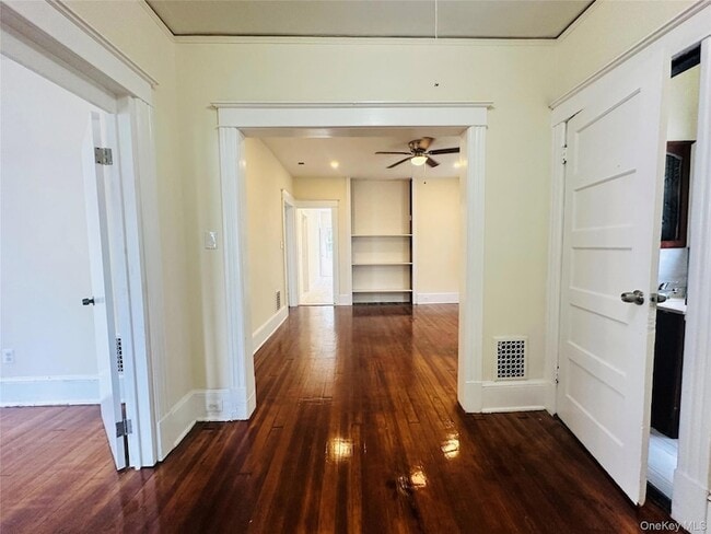 Building Photo - 71 N Hamilton St