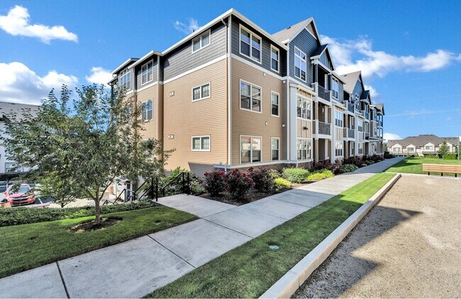 Building Photo - 17181 SW Snowdale St