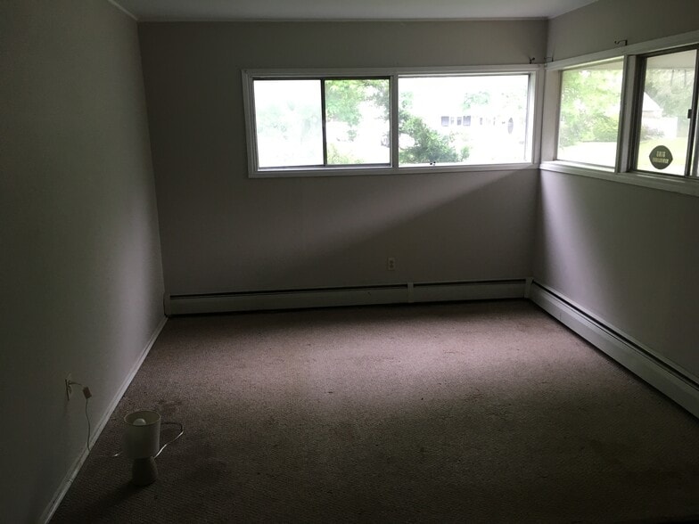 Bedroom #2 is 11' x 14' & has 2 closets - 35 Red Berry Rd