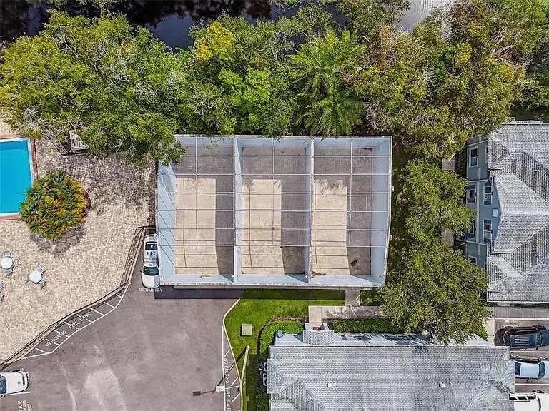 Building Photo - 4134 Dolphin Dr