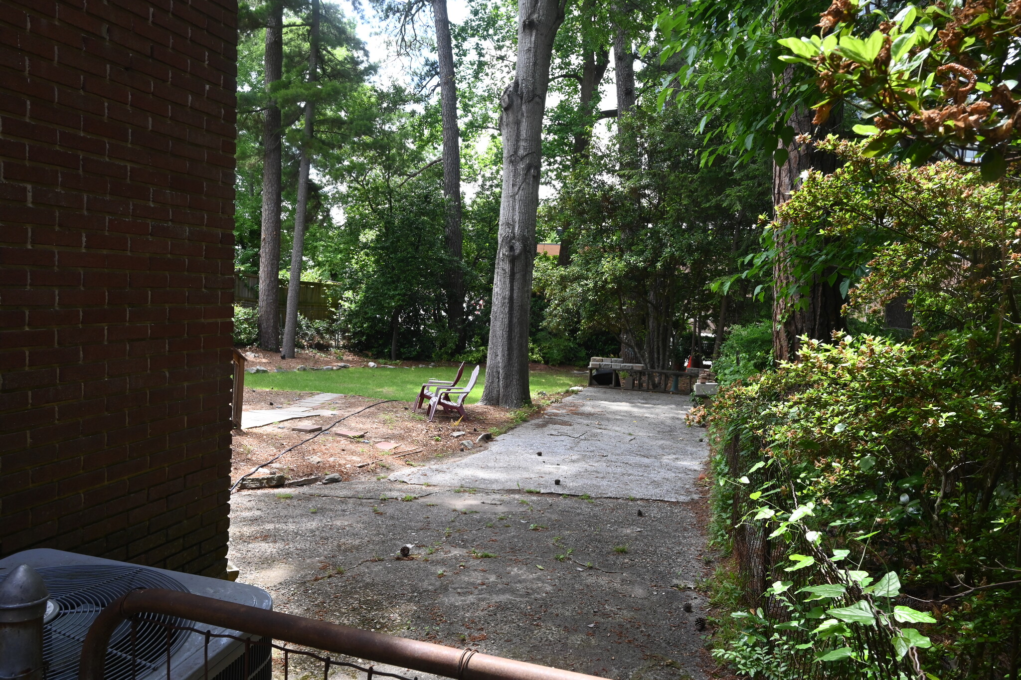 Backyard to Publix Shopping Center - 2414 Glenwood Dr NE