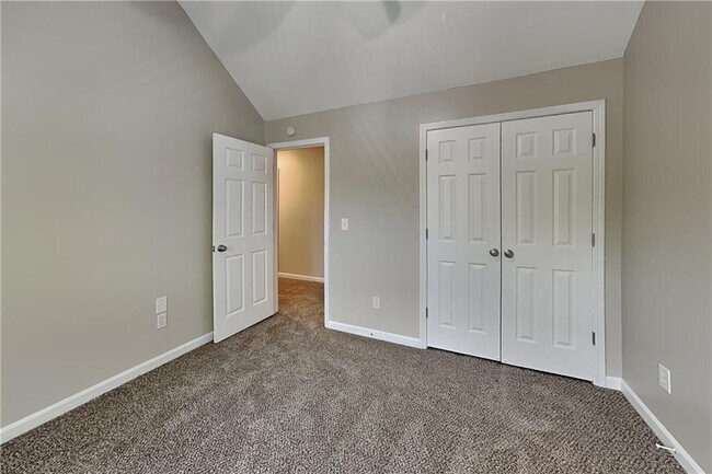 Building Photo - 7005 Greenfield Ln