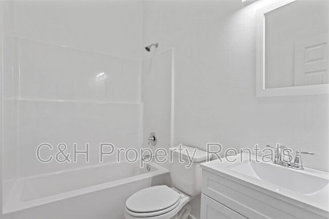 Building Photo - 218 Reda Ln