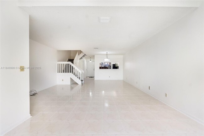 Building Photo - 3952 Cocoplum Cir